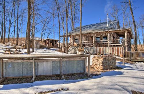 Putnam County Maison | Rustic Powersville Cabin Secluded Countryside!
