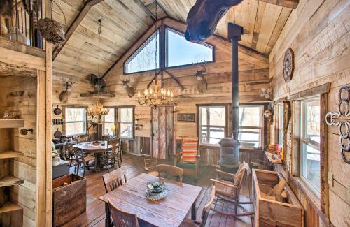Putnam County Maison | Rustic Powersville Cabin Secluded Countryside!