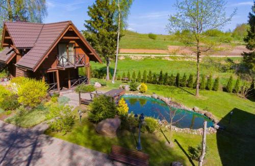 Gratiskes Maison | Rustic private Cabin in woods w/Sauna & Pool