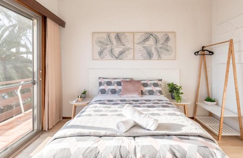 Sans Souci Maison | Rustic Private Room in Waterfront Beach Retreat 6 - SHAREHOUSE