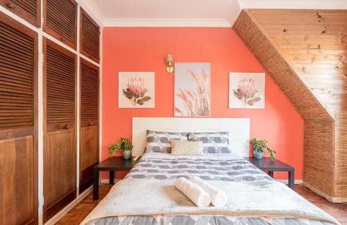 Sans Souci Maison | Rustic Private Room in Waterfront Beach Retreat 9 - SHAREHOUSE