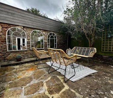 Beckington Maison | Rustic retreat in the Somerset countryside