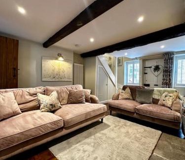 Beckington Maison | Rustic retreat in the Somerset countryside