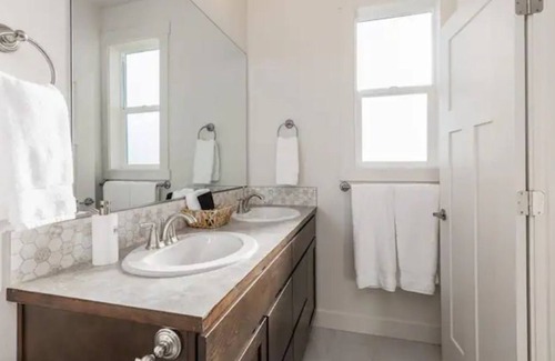 Hermiston Maison | Rustic Retreat