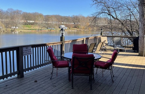 Elkton Cabine | Riverfront Getaway sur la rivière Shenandoah avec une vue sereine!