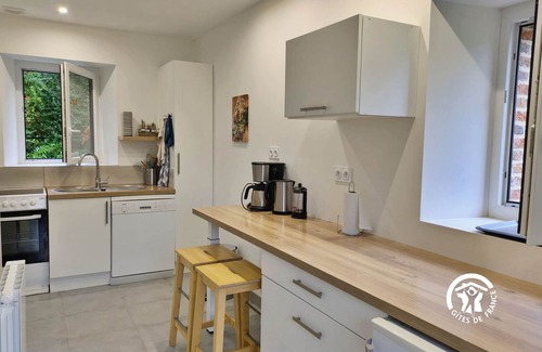 Saint-Cenere Cottage | Charme bucolique : gîte 2 chambres avec jardin, poêle à bois et activités nature