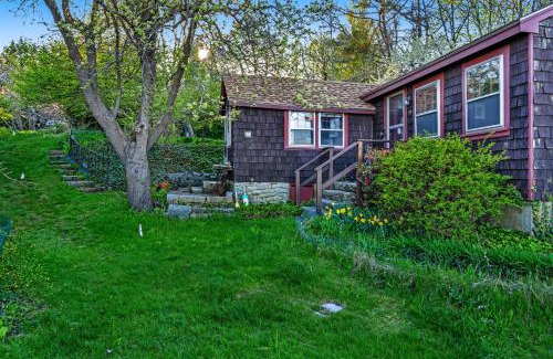 Rockport Maison | Rustic Rockport Cottage