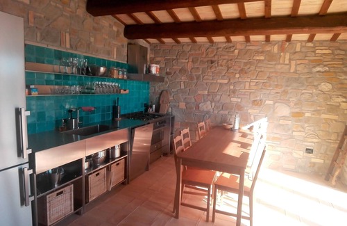 Civitella Casanova Maison | Maison en pierre rustique avec une touche moderne