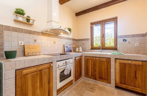 Milohnici Maison | Villa rustique Bellamare avec piscine