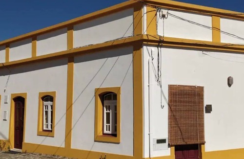 Carvalhinhos Maison | Rustic Village House for Nature Lovers