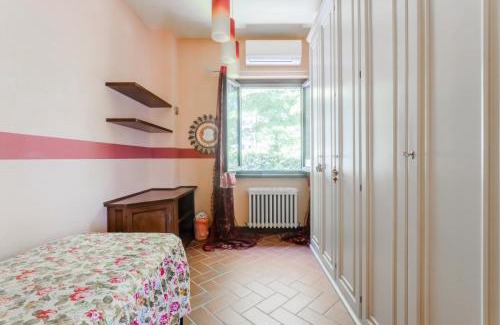 Vorno Appartement | Rustic Villetta with Garden, Pool and Parking