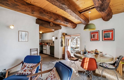 Lavertezzo Chalet De Ski | Rustico Over The Bridge Verzasca 1, Sambugaro, Switzerland
