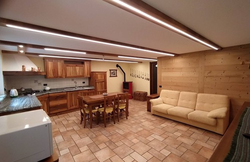 Arvier Appartement | Rustico avec grand espace vert, nids de poule, les chemins et Alta via n. 2
