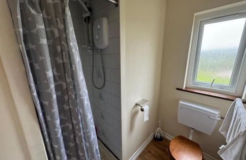 County Cavan Maison | Rusty Cottage with View