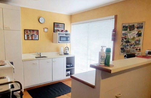 Titirangi Maison | Ruth's Guest House