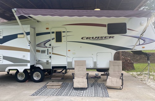 Laurel Maison | RV Living w/Pool @The House on the Hill