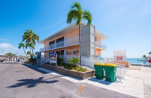 Cutthroat Harbor Estates Location De VR | RV Lot 288 Venture Out, Canal Front ,Lot Dimensions:35x69' 35' Dock