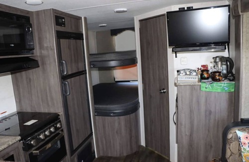 Hemet Maison | RV, quiet place in the mountain