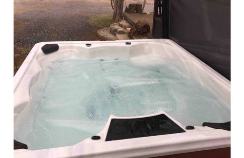 Pine Grove Location De VR | RV Site on Quiet, Private Airport