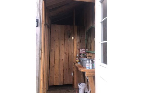 Pine Grove Location De VR | RV Site on Quiet, Private Airport