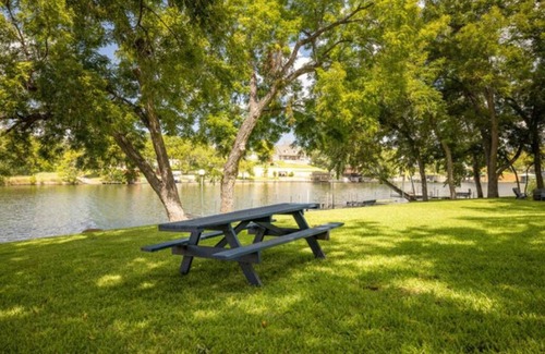 Burnet Location De VR | RV Site - Pull Through 40