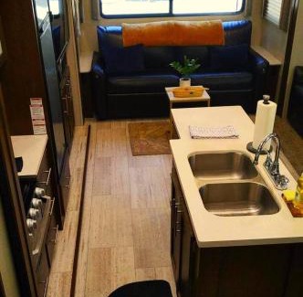 Cave Junction Maison | Rv42 With Large Deck On A Creek