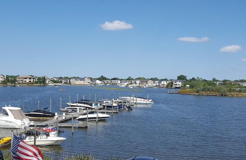 Seaford Maison | Ryder Cup! 4 beds 3.5 Bath house w/views in Seaford, LG Den w/Pool TBL, A/C