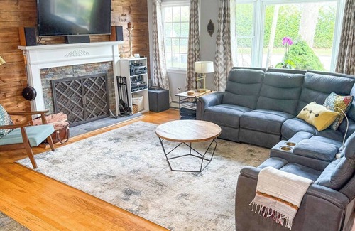 Lake Ronkonkoma Maison | RYDER CUP ACCOMMODATION <30 minutes. CONCIERGE SERVICES AVAILABLE