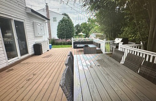 Bethpage Maison | Ryder Cup House. Updated 4 BR home Located in Bethpage 1 mile from Golf course.