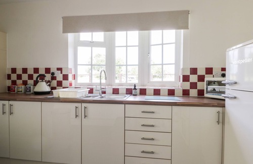 Winestead Maison | RYEBY GARTH, pet friendly, character holiday cottage in Patrington