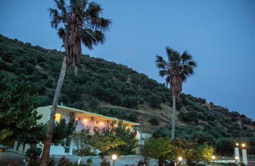 Korakas Appartement | Rykinthos studios