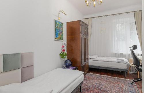 gmina Parzeczew Appartement | Rynek Nowego Miasta 27 by NYX Apart