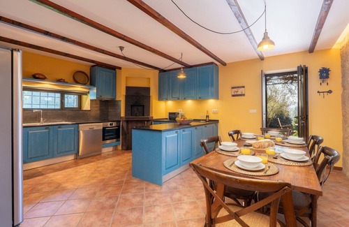 Ponte de Lima Appartement | São Julião Retreat | Pool, Jacuzzi & Garden Escape