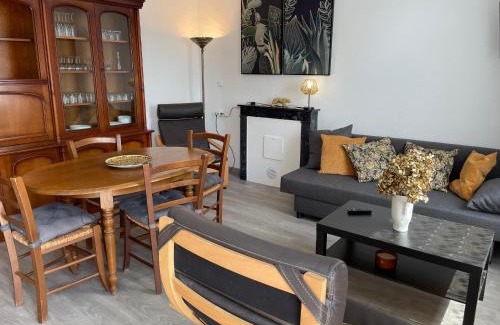 Mezieres-sur-Ponthouin Maison | Séjour au Bord de l’eau - Moulin Authentique avec Pêche et Confort Moderne - FR-1-410-393
