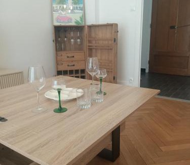 Chambery Appartement | Séjour lumineux à 800m gare, près des Éléphants