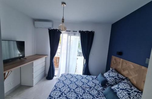 Aigues-Mortes Appartement | Séjournez à 3 min des remparts confort et accessibilité