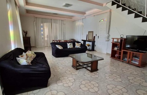 Lagoa Santa Maison | Sítio Aconchegante 4qts - piscina aquecimento solar, lareira e muito mais