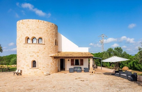 Cala Santany Cottage | S'Atalaya Vella. Beautiful country house, Great privacy, 5 minutes to the beach
