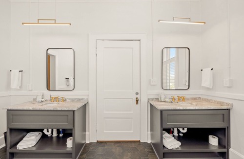 Valdosta Maison | S & K Suite at The Mckey