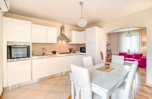 Perugia Appartement | S. Martino in campo bright apartment with parking