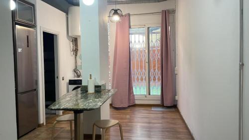 Barcelona Appartement | SA 15min downtown Barcelona, 5min Metro, Beach nearby