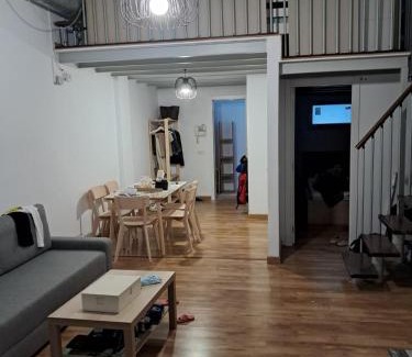 Barcelona Appartement | SA 15min downtown Barcelona, 5min Metro, Beach nearby