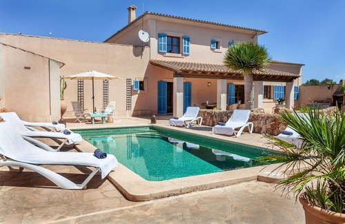 Es Llombards Chalet De Ski | Sa Bassa charming country holiday house with pool close to the village Es Llombards