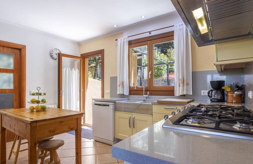 Escorca Maison | House in the Sierra de Tramuntana, with 3 bedrooms, 2 bathrooms, barbecue and wifi