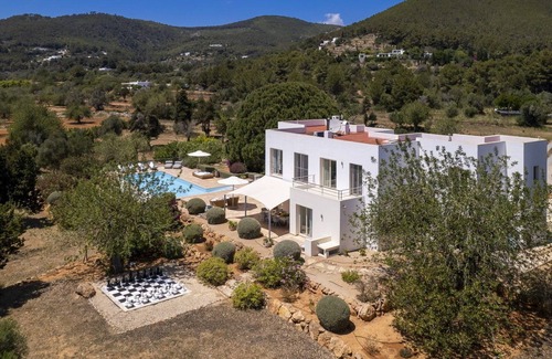 Santa Eulalia del Rio Villa | Sa Vinya Vella Prestige Villa - large pool - luxury retreat
