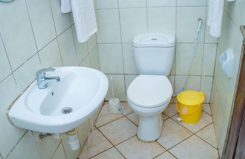 Mikocheni Auberge | Saadani Tourist Center - Hostel