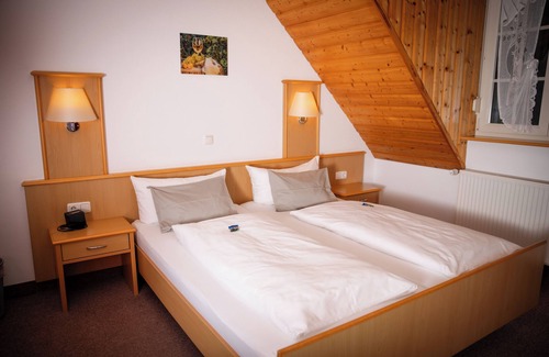 Michelau Hôtel | Saaletalstuben Hotel & Gastronomie