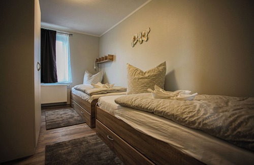 Großengottern Appartement | Sacher´s Quartiere - barrier-free!near Hainich National Park, Mühlhausen &.Gotha