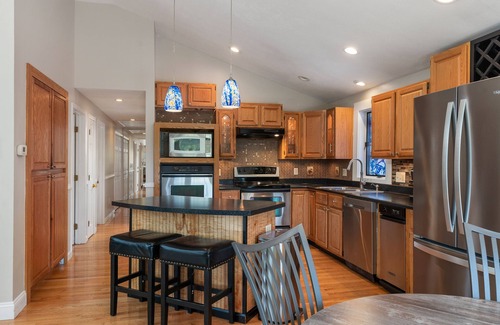 Southern Coast Appartement | Saco Central Haven: Your Perfect Retreat