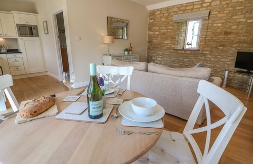 Witney Cottage | Saddlebacks Barn, Burford